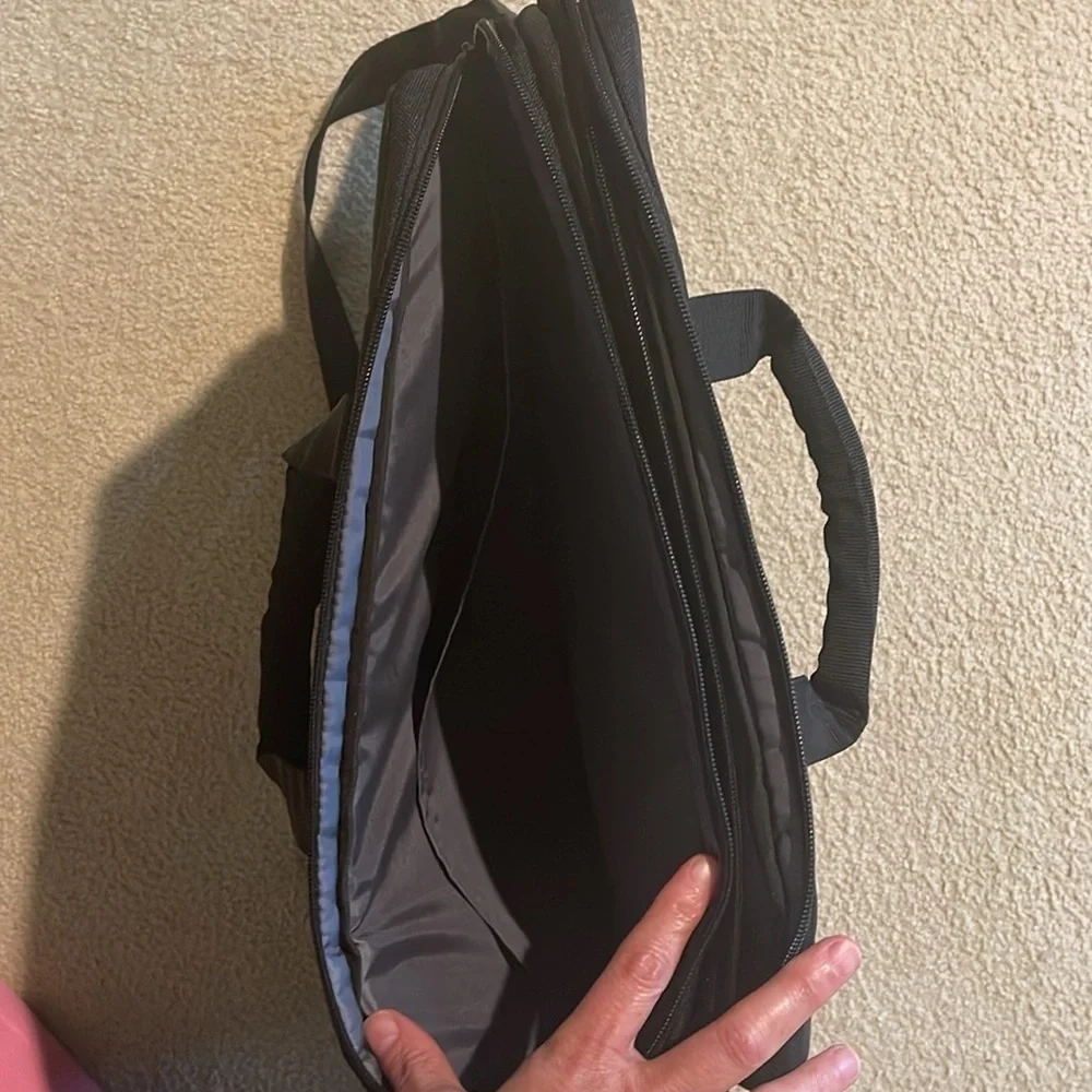 Black Swiss gear laptop bag